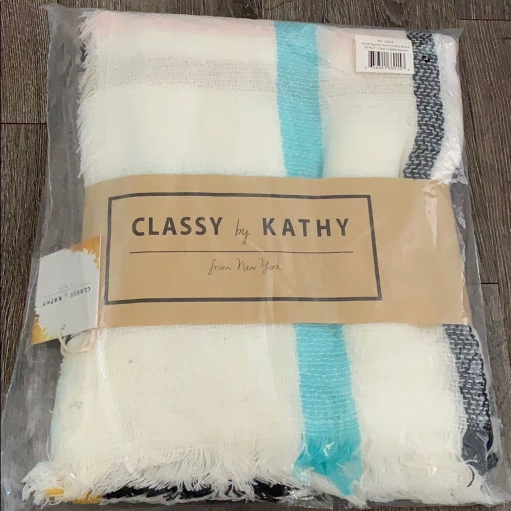 NWT Fashion scarf